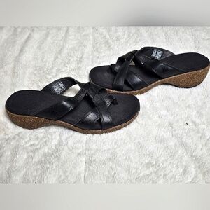 Women's Merrell Sundial Black Leather Sandals, Size 7